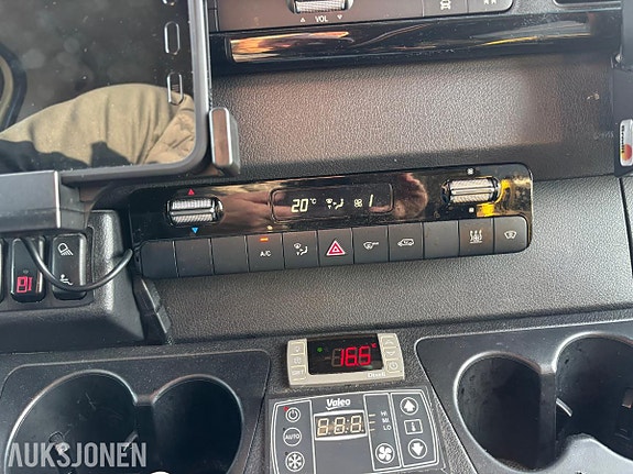 Mercedes-Benz 2023 Iles Automotive Sprinter 17-seters minibuss, Automat, Rullestolrampe, 123.931km 20 of 30