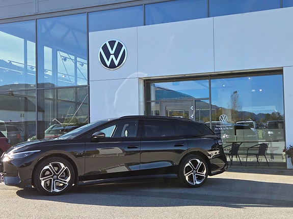 Volkswagen ID.7 2 of 15