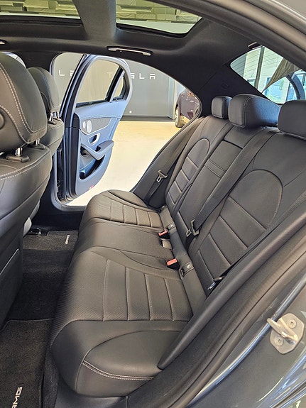 Mercedes-Benz C350 e 15 of 30