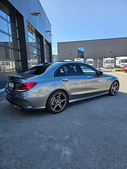 Mercedes-Benz C350 e 8 of 30