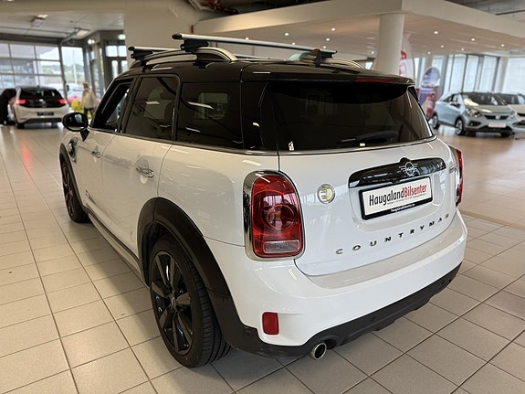 MINI Countryman Cooper SE 2 of 30
