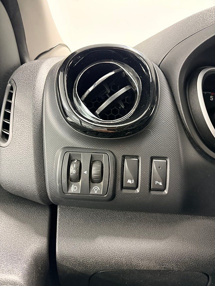 Opel Vivaro 20 of 24
