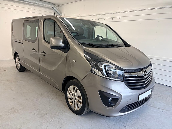 Opel Vivaro 2 of 24