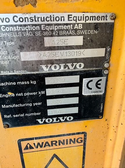 Volvo A25E 11 of 17