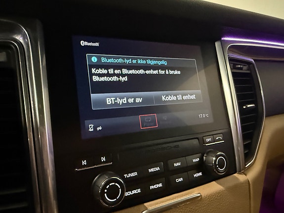 Porsche Macan 24 of 29