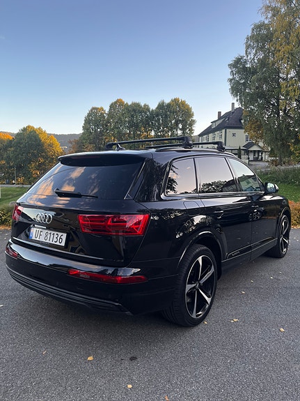 Audi Q7 6 of 30
