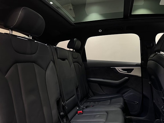 Audi Q7 26 of 30