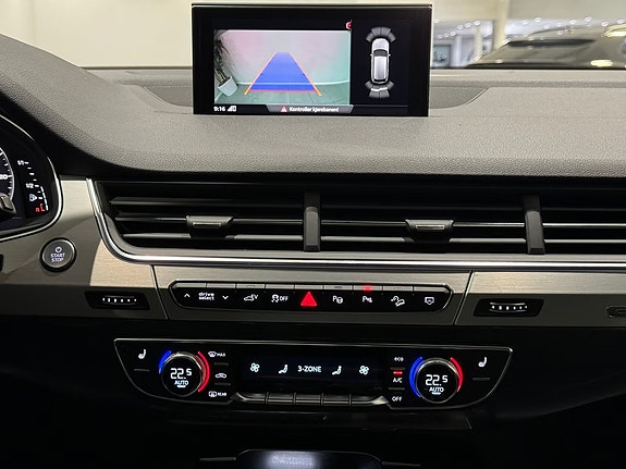 Audi Q7 28 of 30