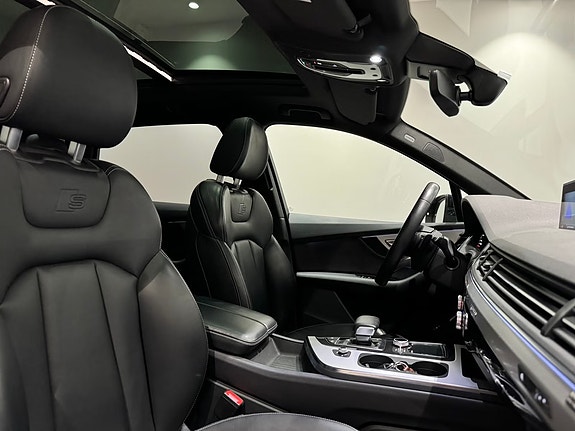 Audi Q7 18 of 30