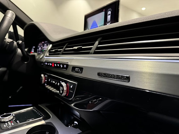 Audi Q7 19 of 30