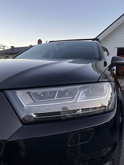 Audi Q7 11 of 30