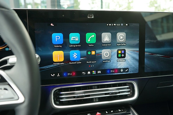 Mercedes-Benz CLA350 23 of 28