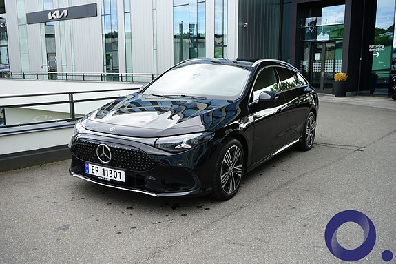 Mercedes-Benz CLA350 4 of 28