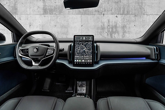 Volvo EX30 13 of 26