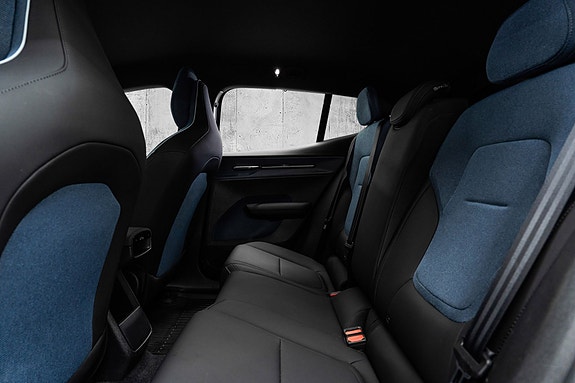 Volvo EX30 12 of 26