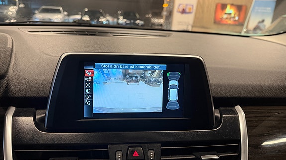 BMW 225xe 9 of 22