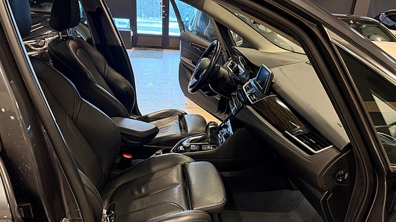 BMW 225xe 21 of 22