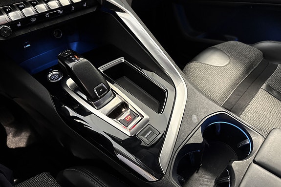 Peugeot 5008 18 of 27