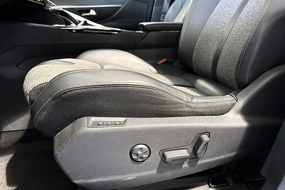 Peugeot 5008 21 of 27