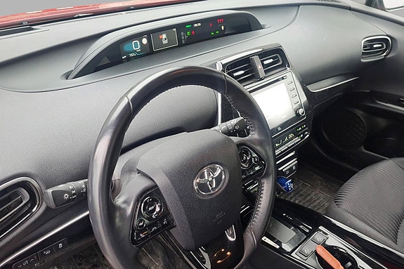 Toyota Prius 5 of 5