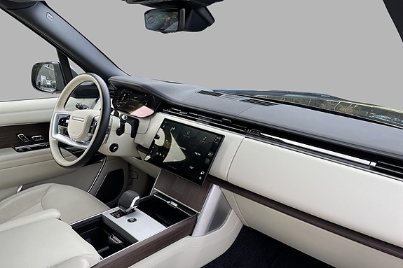 Land Rover Range Rover 13 of 15