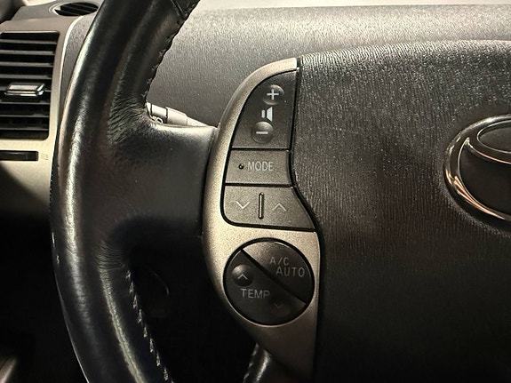 Toyota Prius 17 of 25