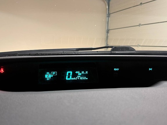 Toyota Prius 20 of 25
