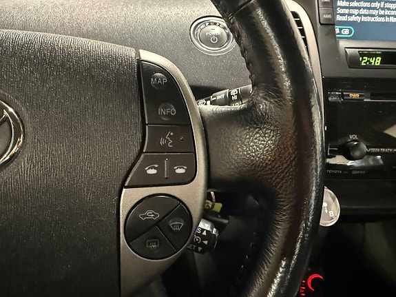 Toyota Prius 16 of 25