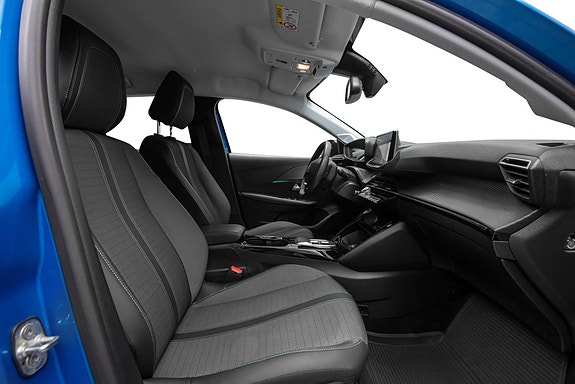 Peugeot e-208 26 of 28