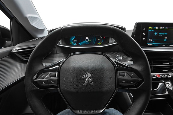 Peugeot e-208 15 of 28