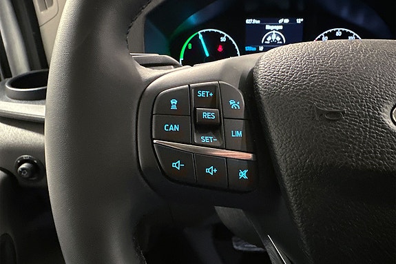 Ford E-Transit 390 L3 Van 15 of 24