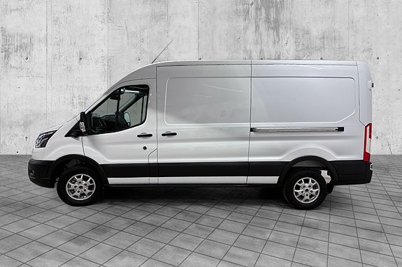 Ford E-Transit 390 L3 Van 3 of 24