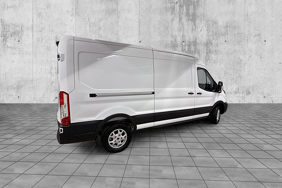 Ford E-Transit 390 L3 Van 4 of 24