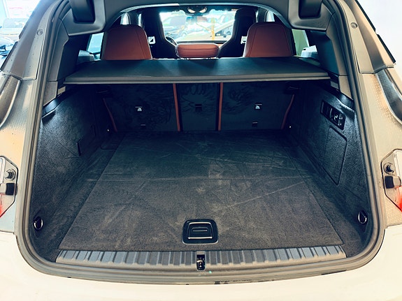 BMW iX 22 of 24