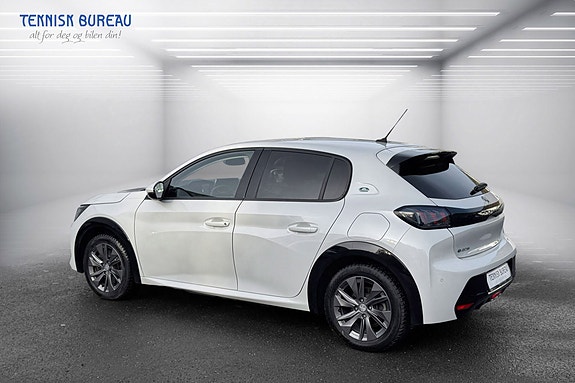 Peugeot e-208 5 of 27