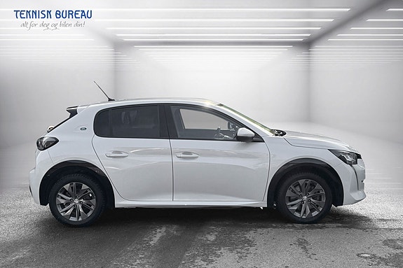 Peugeot e-208 9 of 27
