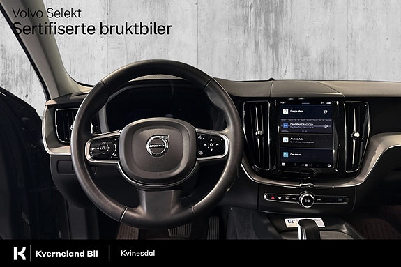Volvo XC60 13 of 30