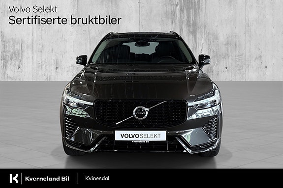 Volvo XC60 2 of 30