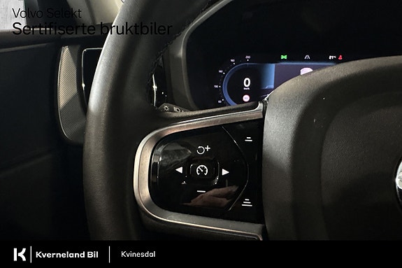 Volvo XC60 15 of 30