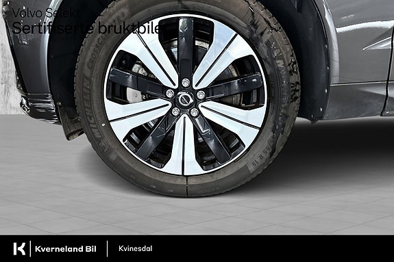 Volvo XC60 12 of 30
