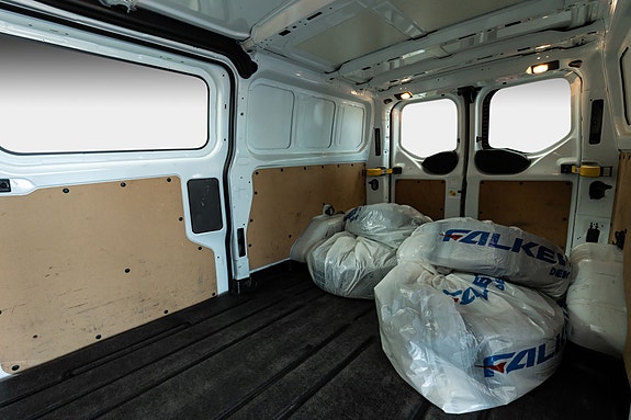 Ford Transit Custom 22 of 25