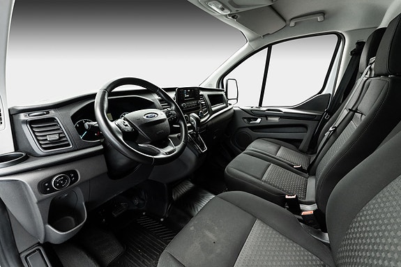 Ford Transit Custom 21 of 25