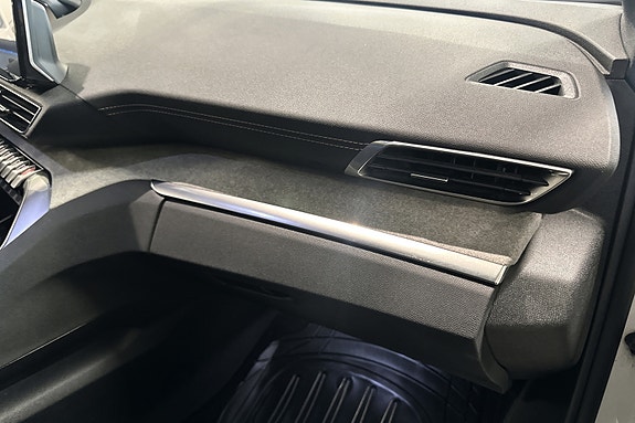 Peugeot 3008 24 of 30
