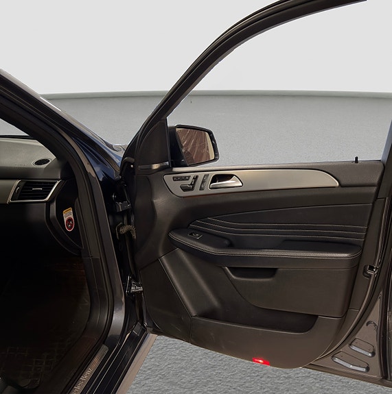 Mercedes-Benz ML350 15 of 30
