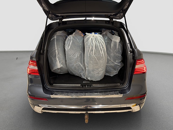 Mercedes-Benz ML350 6 of 30