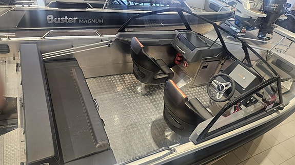 Buster XL med Yamaha F115XB 9 of 9