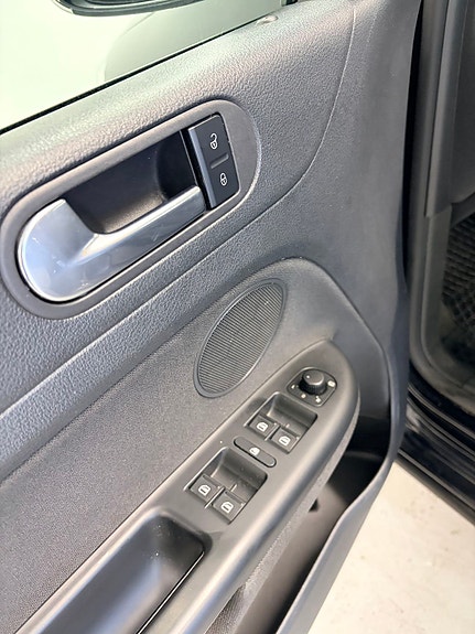 Volkswagen Golf Plus 26 of 26