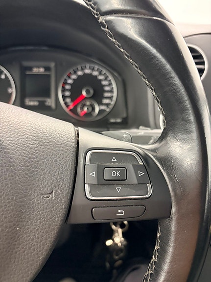 Volkswagen Golf Plus 18 of 26