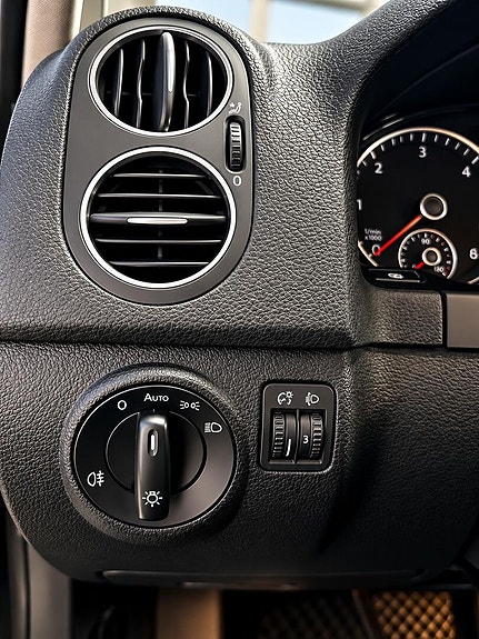 Volkswagen Golf Plus 19 of 26