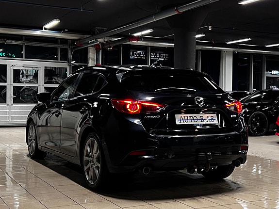 Mazda 3 3 of 30